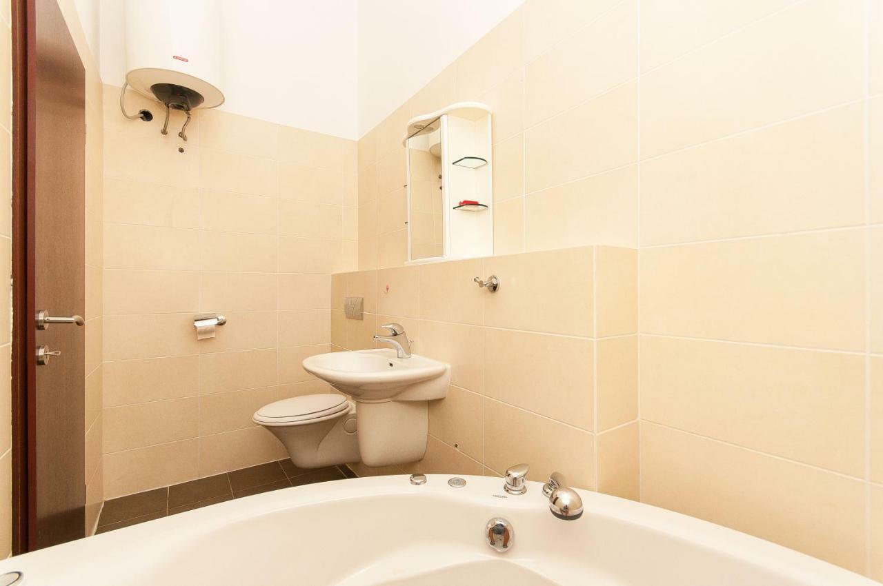 Modern New Flat Next To River Cetina أوميس المظهر الخارجي الصورة