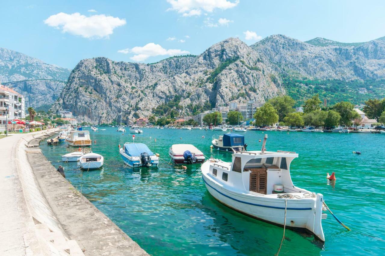 Modern New Flat Next To River Cetina أوميس المظهر الخارجي الصورة