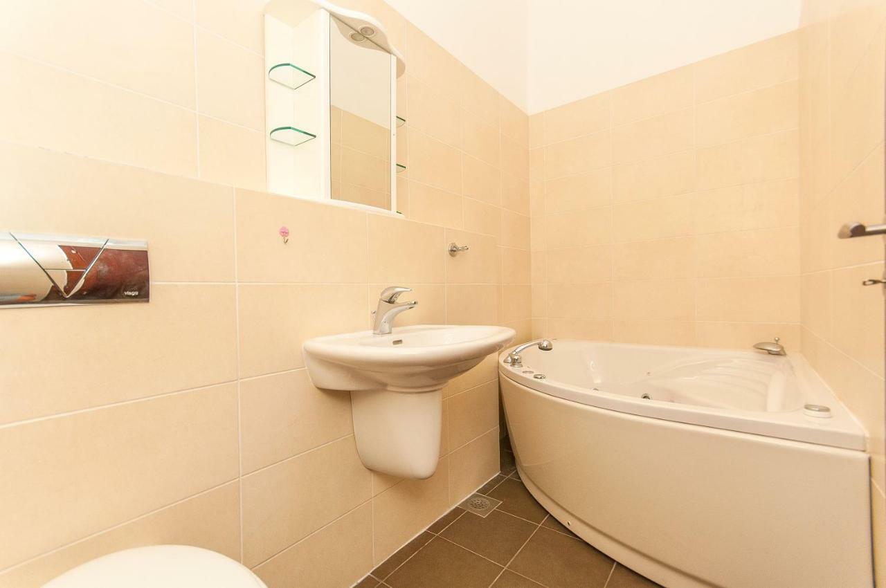 Modern New Flat Next To River Cetina أوميس المظهر الخارجي الصورة